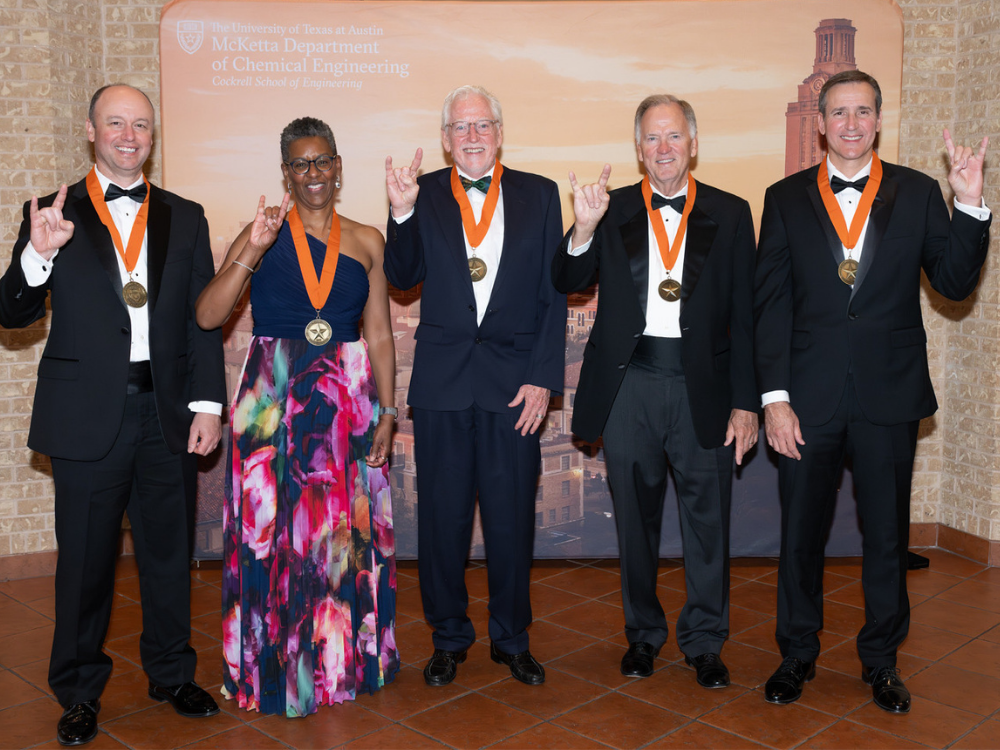 McKetta Department Class of 2025 Academy of Distinguished Chemical Engineers pose at the banquet